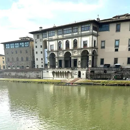 Costasangiorgio 2bdr 2bth Florence