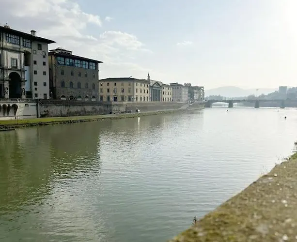 Costasangiorgio 2bdr 2bth Apartament